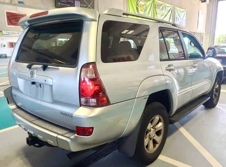 2004 Toyota 4Runner 4th Gen - Image 4 of 11