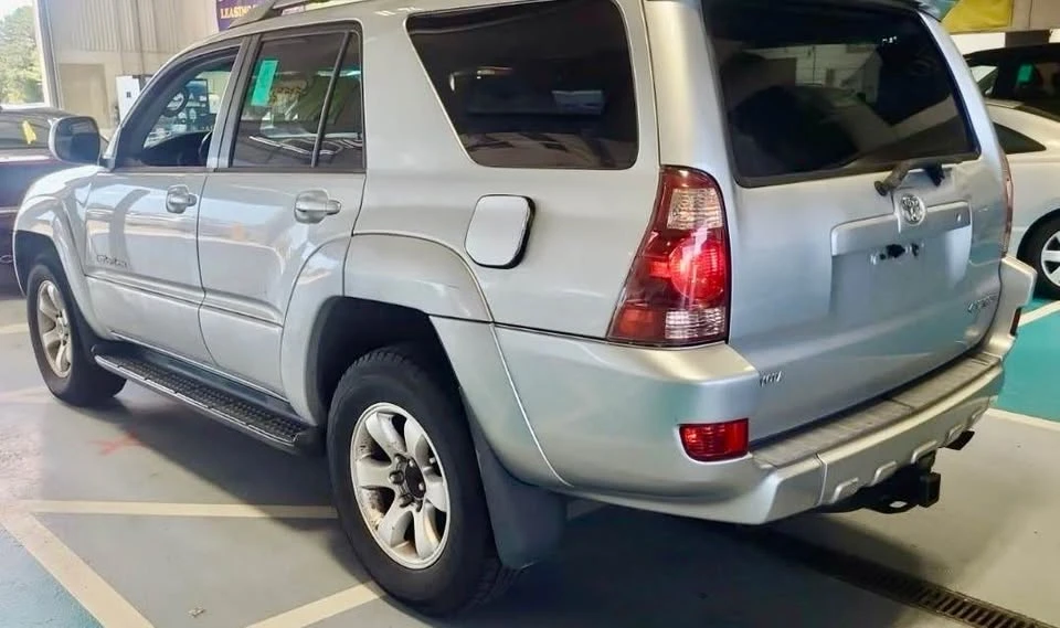 2004 Toyota 4Runner 4th Gen - Image 5 of 11