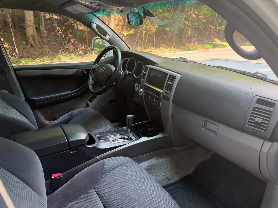 2004 Toyota 4Runner 4th Gen - Image 7 of 9