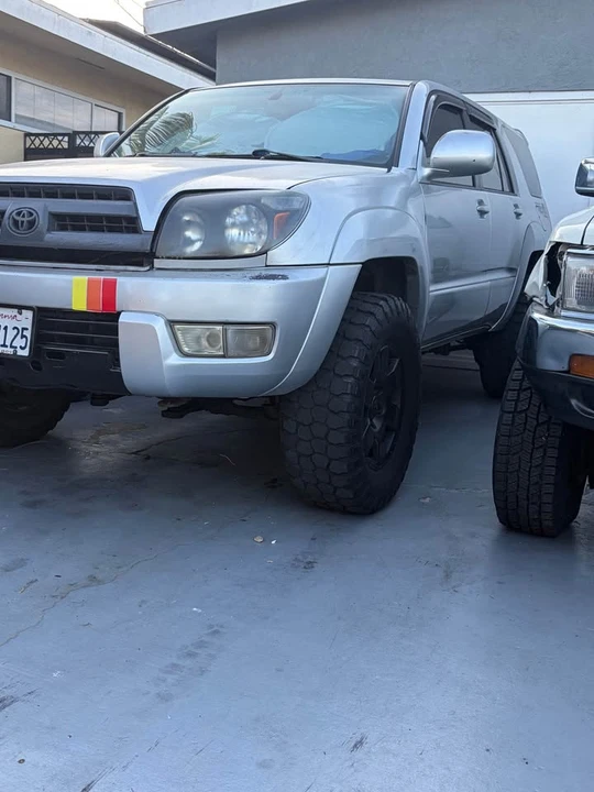 2004 Toyota 4Runner 4th Gen - Image 2 of 2