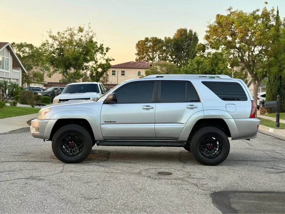 2004 Toyota 4Runner 4th Gen - Image 5 of 13