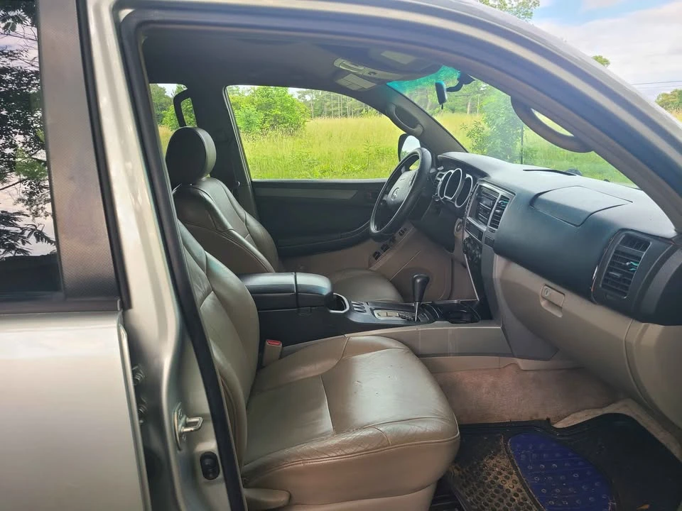 2004 Toyota 4Runner 4th Gen - Image 2 of 9