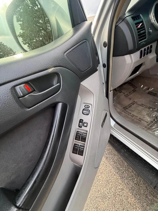2004 Toyota 4Runner 4th Gen - Image 14 of 15