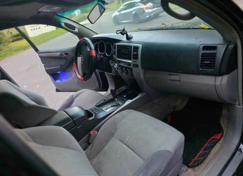 2004 Toyota 4Runner 4th Gen - Image 9 of 10
