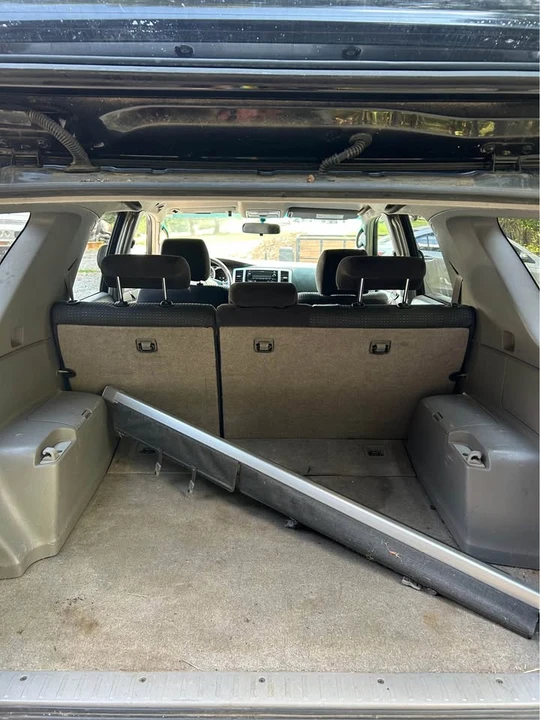2004 Toyota 4Runner 4th Gen - Image 9 of 10