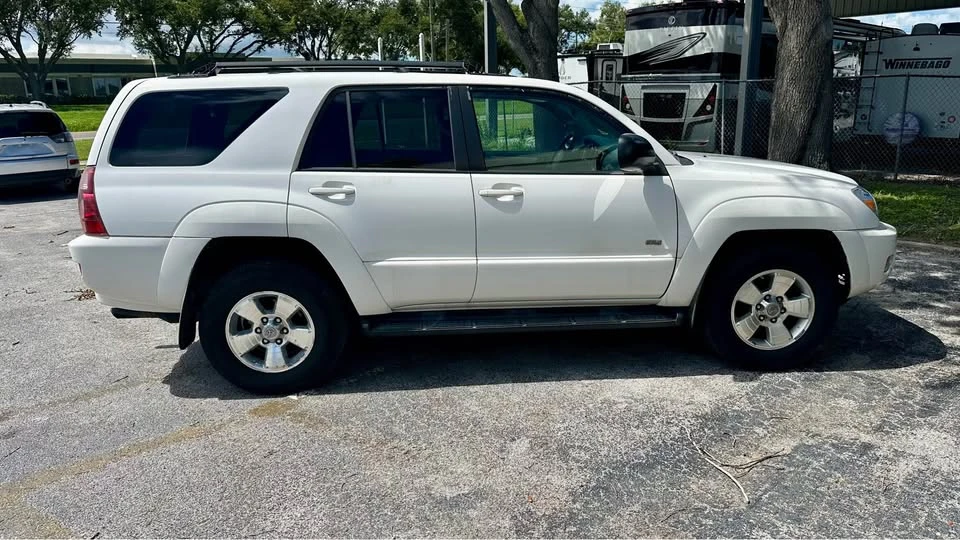 2004 Toyota 4Runner 4th Gen - Image 11 of 14