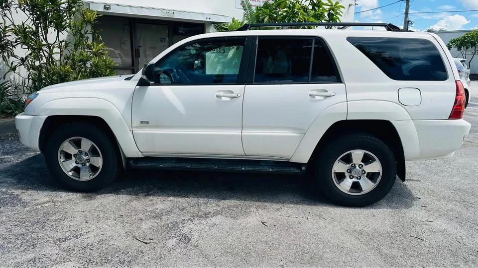 2004 Toyota 4Runner 4th Gen - Image 10 of 14