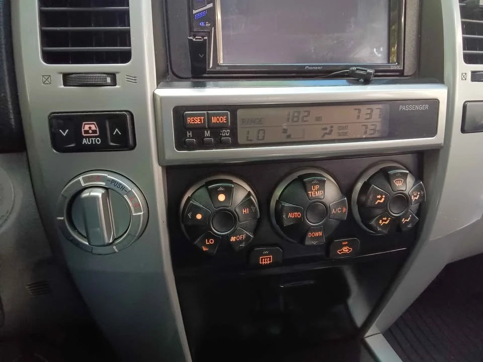 2004 Toyota 4Runner 4th Gen - Image 17 of 19