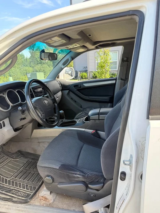 2004 Toyota 4Runner 4th Gen - Image 5 of 8