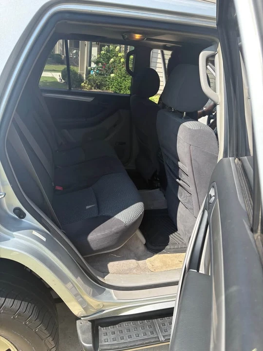 2004 Toyota 4Runner 4th Gen - Image 11 of 16