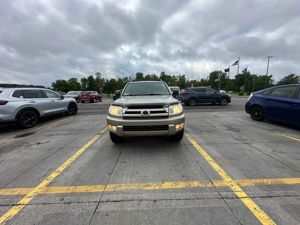2004 Toyota 4Runner 4th Gen - Image 3 of 7