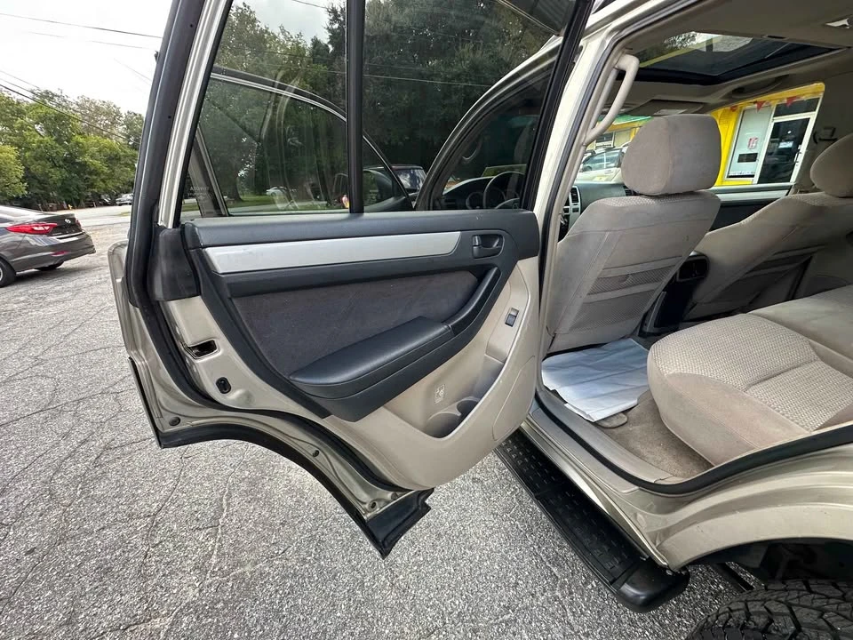 2004 Toyota 4Runner 4th Gen - Image 11 of 15