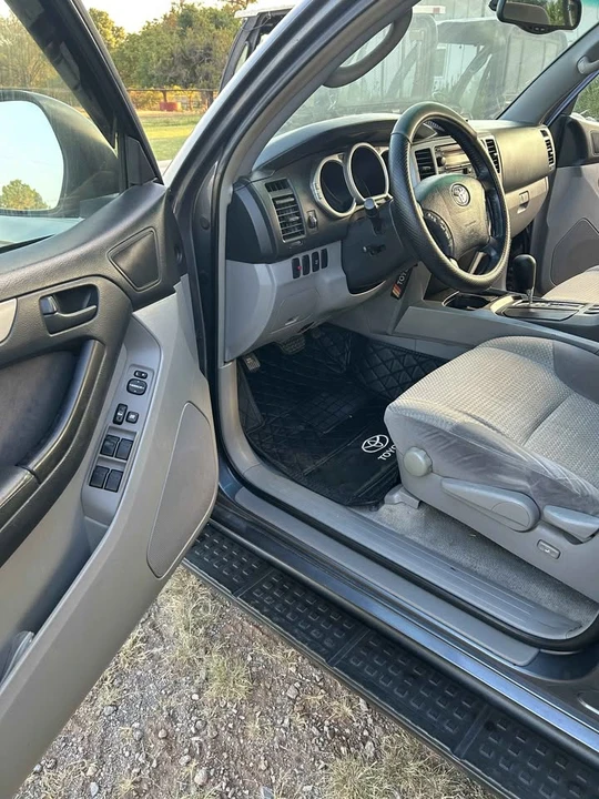 2004 Toyota 4Runner 4th Gen - Image 5 of 8