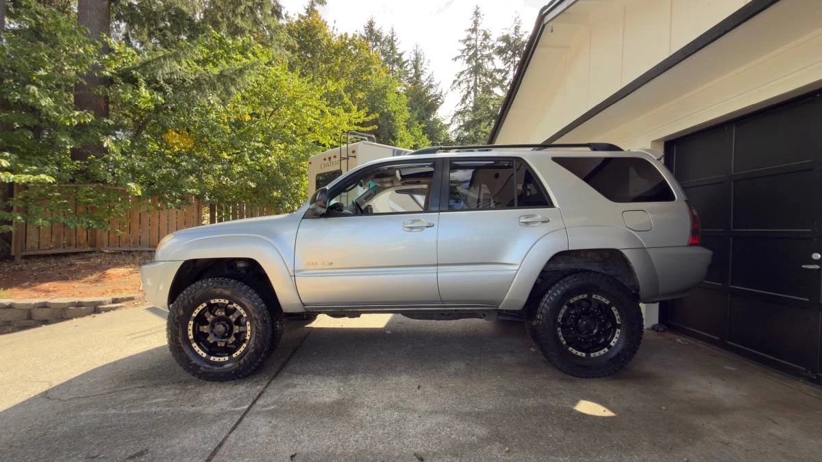 2004 Toyota 4Runner 4th Gen - Image 2 of 14