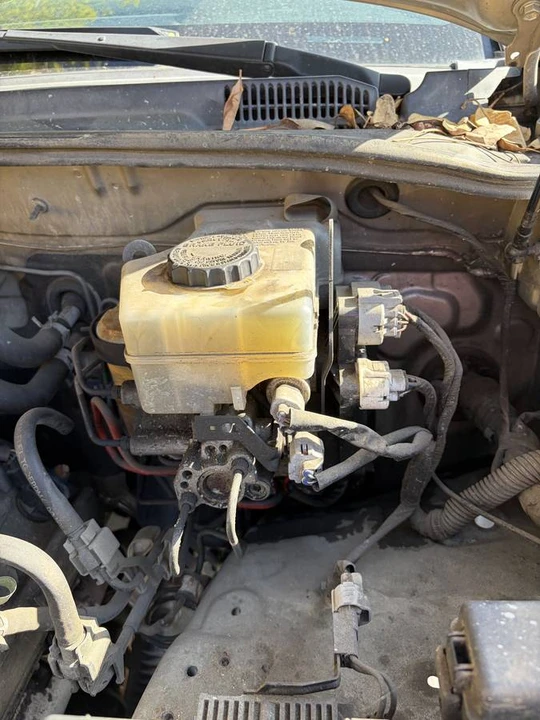 2004 Toyota 4Runner 4th Gen - Image 2 of 10