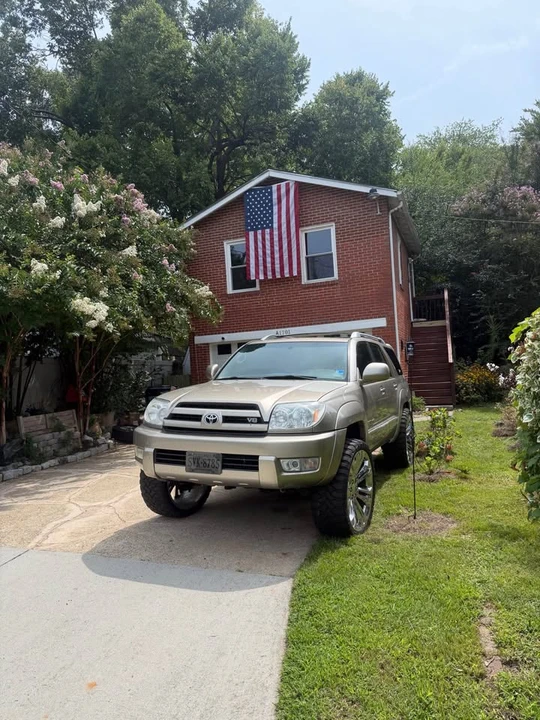 2004 Toyota 4Runner 4th Gen - Image 2 of 7