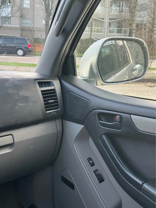 2004 Toyota 4Runner 4th Gen - Image 13 of 18
