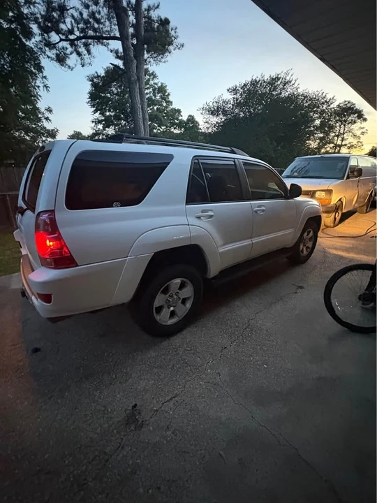 2004 Toyota 4Runner 4th Gen - Image 5 of 8