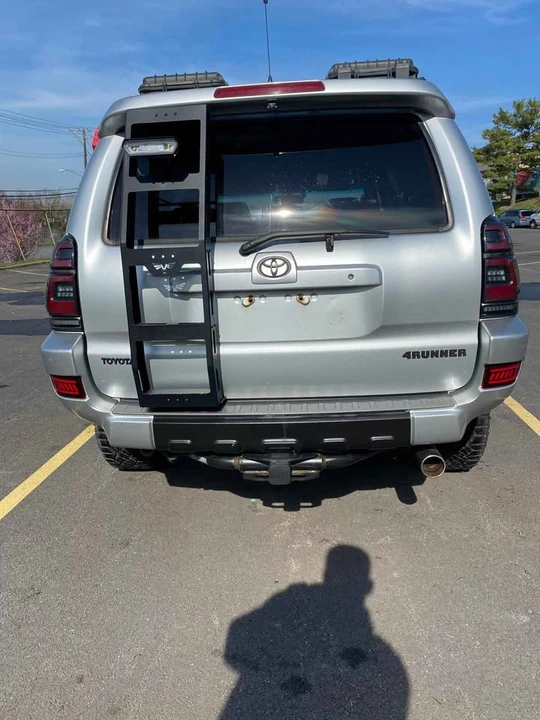 2004 Toyota 4Runner 4th Gen - Image 11 of 13