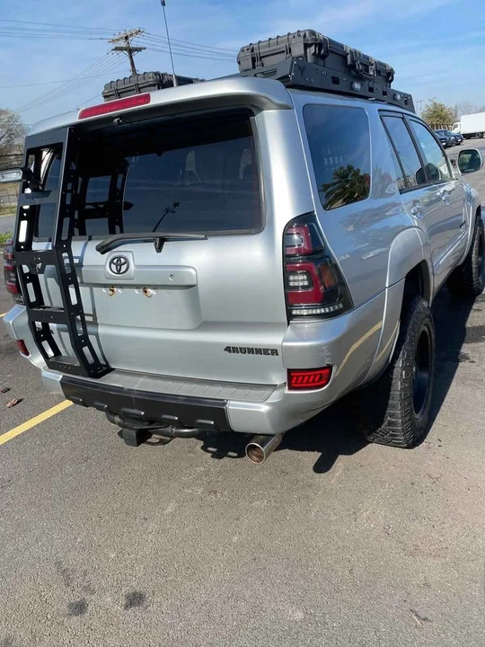2004 Toyota 4Runner 4th Gen - Image 10 of 13
