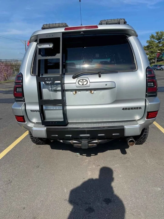 2004 Toyota 4Runner 4th Gen - Image 2 of 13