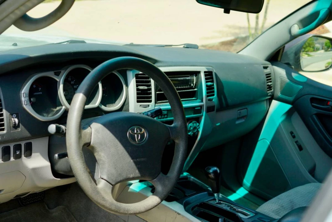 2004 Toyota 4Runner 4th Gen - Image 6 of 8