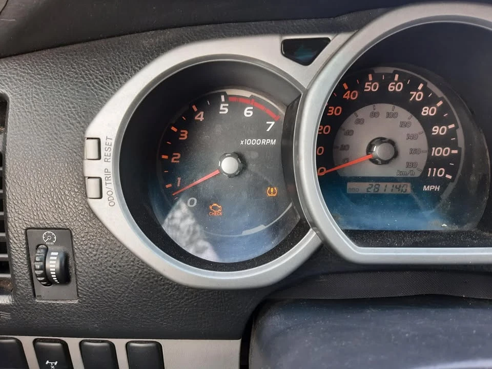 2004 Toyota 4Runner 4th Gen - Image 4 of 15