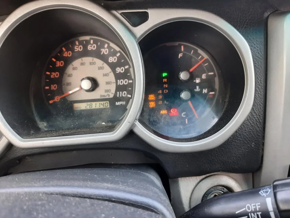 2004 Toyota 4Runner 4th Gen - Image 5 of 15