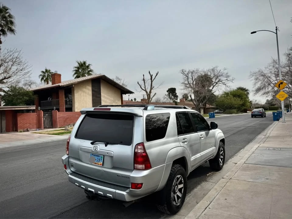 2004 Toyota 4Runner 4th Gen - Image 17 of 19