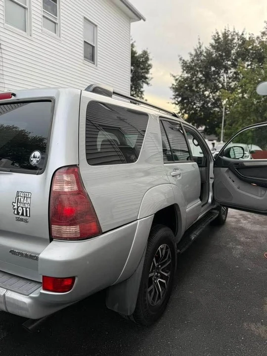 2004 Toyota 4Runner 4th Gen - Image 2 of 6