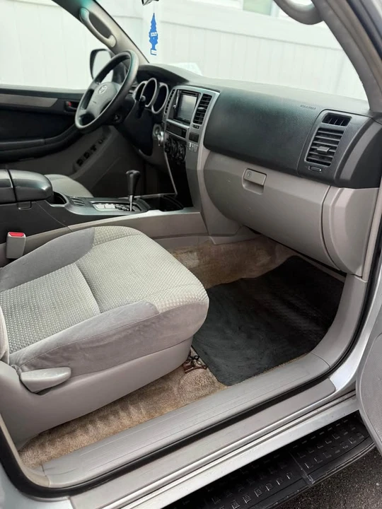 2004 Toyota 4Runner 4th Gen - Image 5 of 6