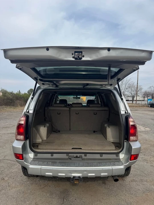 2004 Toyota 4Runner 4th Gen - Image 9 of 10