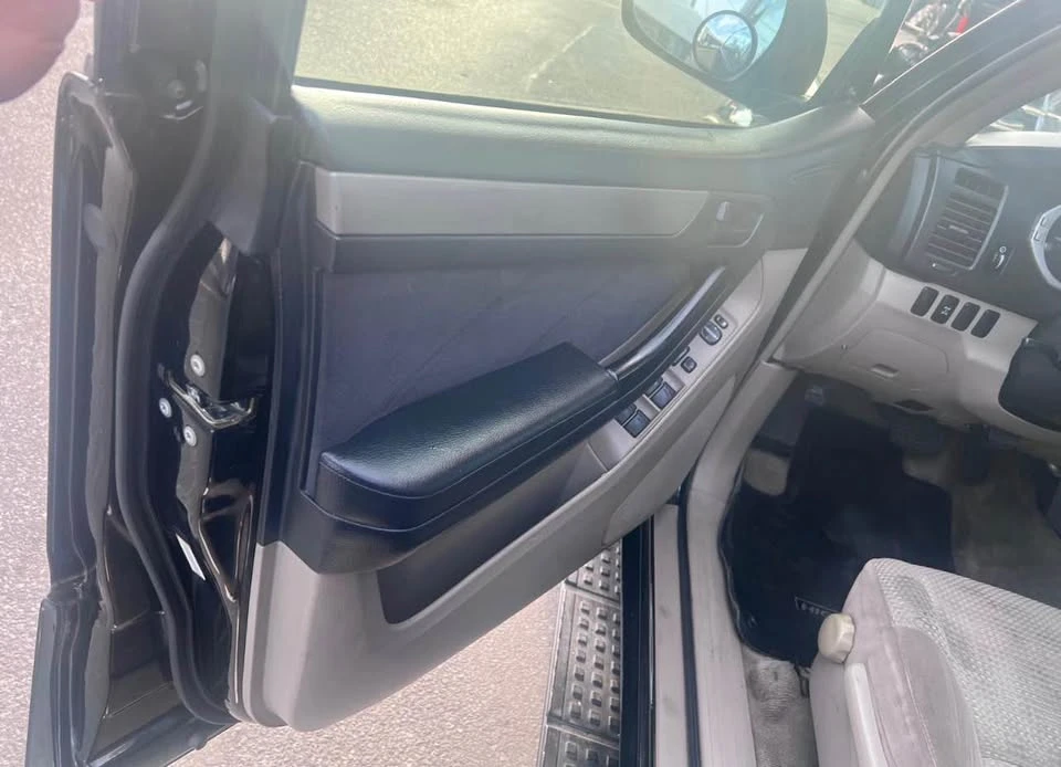 2004 Toyota 4Runner 4th Gen - Image 4 of 8