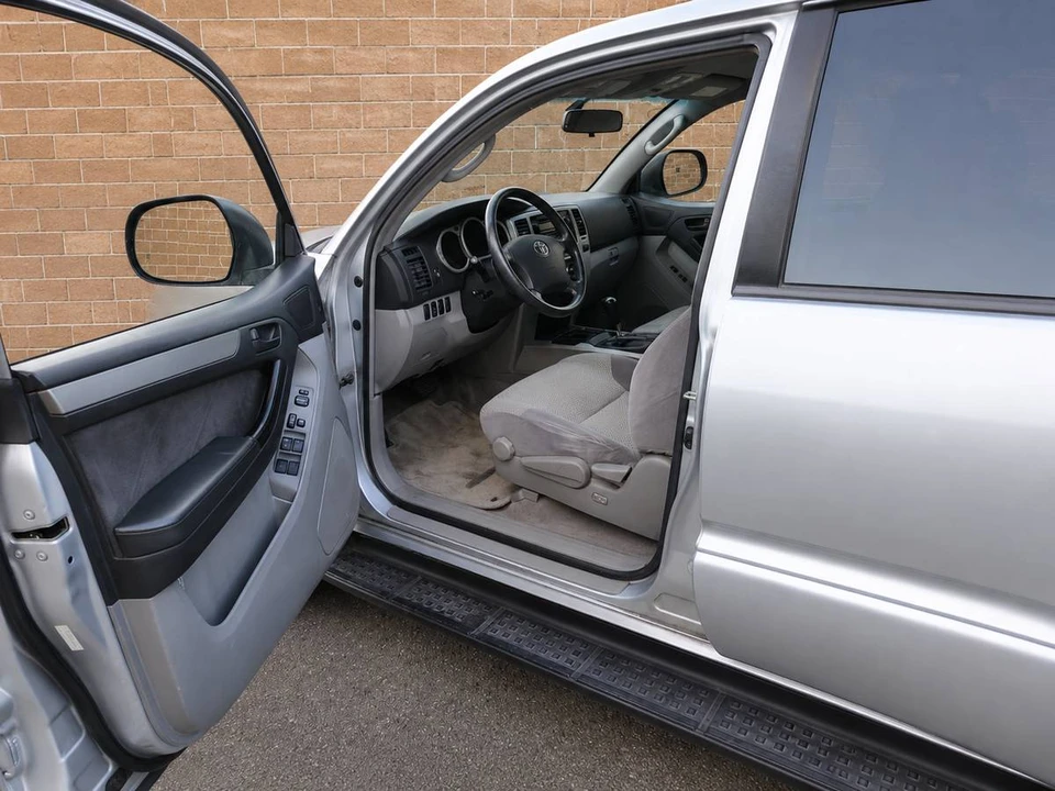 2004 Toyota 4Runner 4th Gen - Image 3 of 5