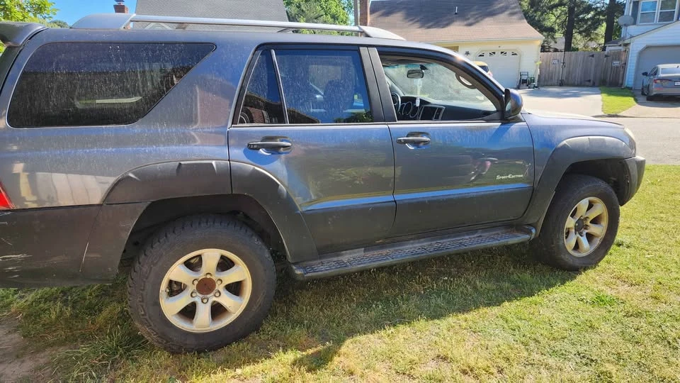 2004 Toyota 4Runner 4th Gen - Image 2 of 13