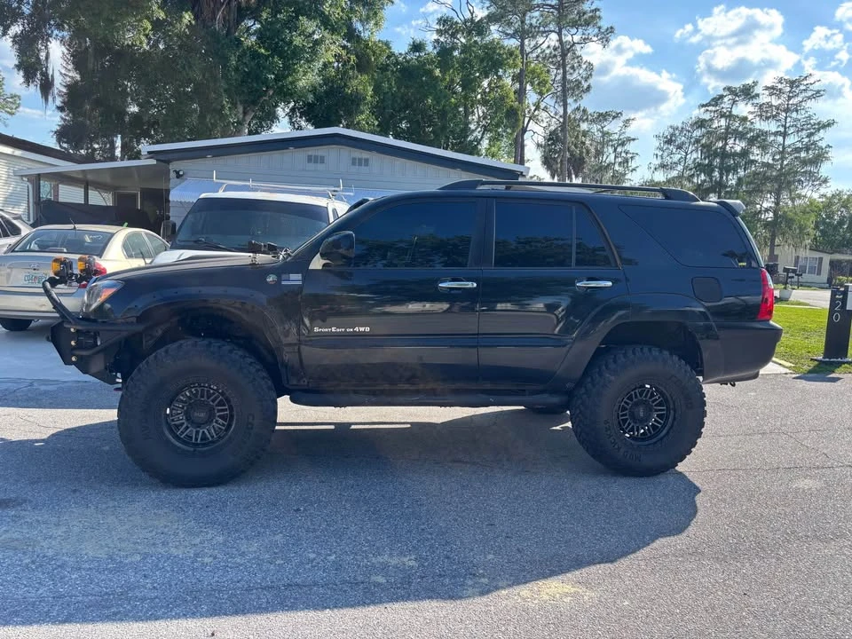 2004 Toyota 4Runner 4th Gen - Image 2 of 7
