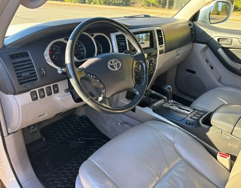 2004 Toyota 4Runner 4th Gen - Image 16 of 19