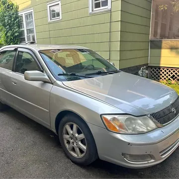 2004 Toyota Avalon XLE Premium Sedan 4D