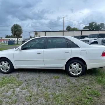 2004 Toyota Avalon XLS Sedan 4D