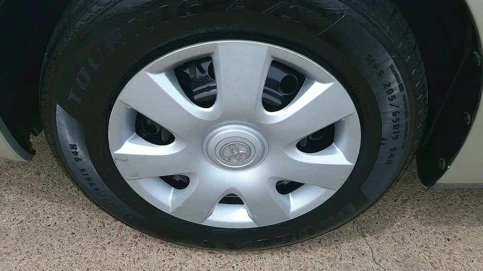 2004 Toyota Camry 5th Gen - Image 9 of 20