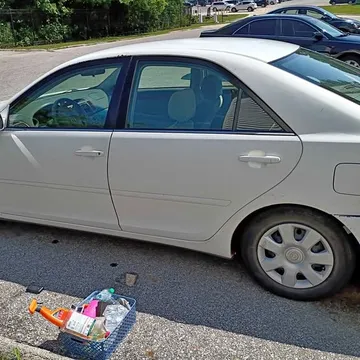 2004 Toyota Camry LE Sedan 4D