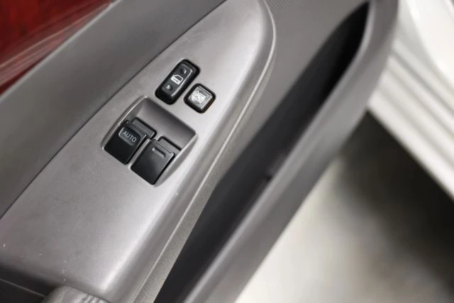 2004 Toyota Solara 2nd Gen - Image 9 of 12