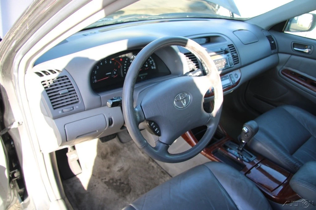 2004 Toyota Camry 5th Gen - Image 14 of 21