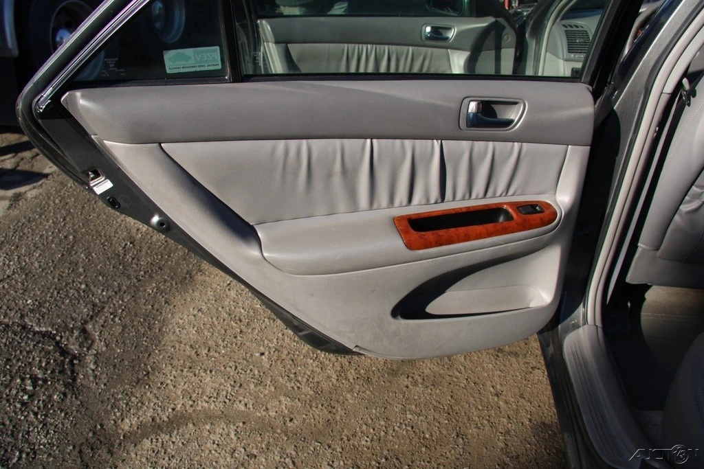 2004 Toyota Camry 5th Gen - Image 18 of 21
