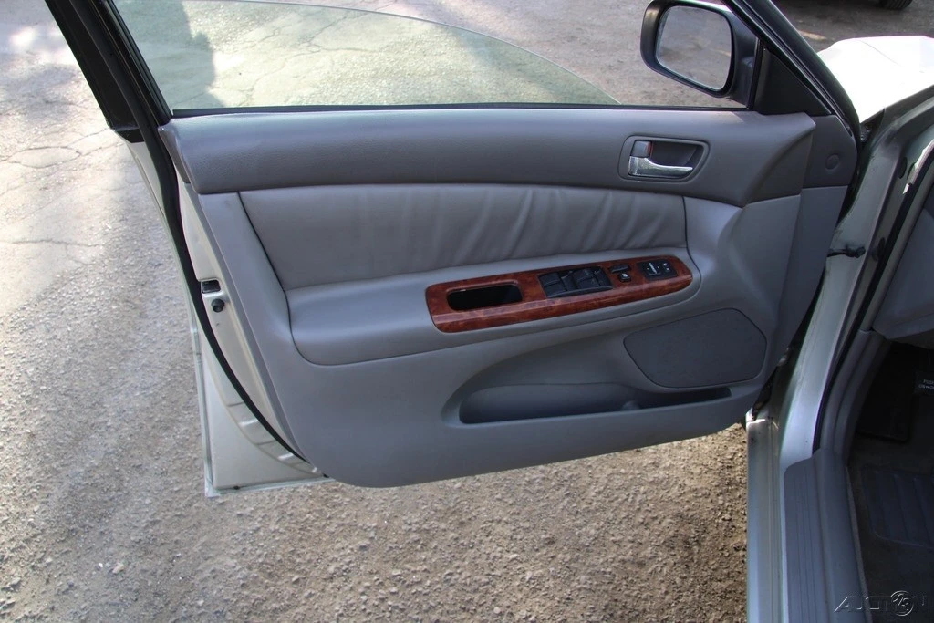 2004 Toyota Camry 5th Gen - Image 12 of 21