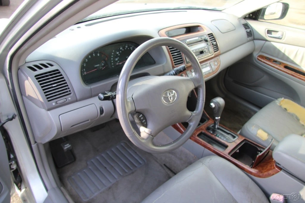 2004 Toyota Camry 5th Gen - Image 14 of 21