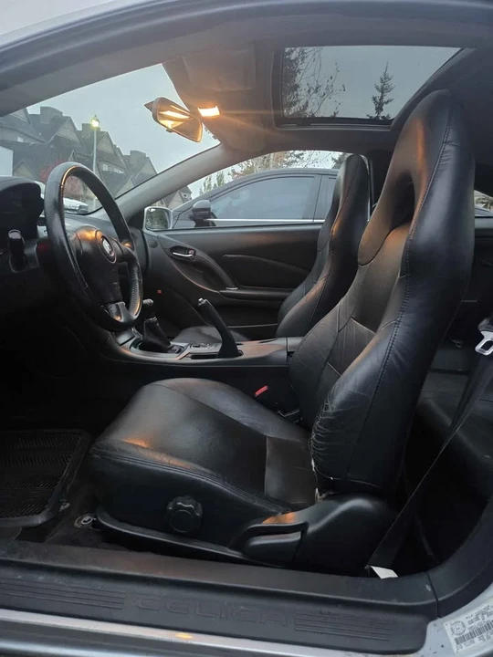 2004 Toyota Celica 7th Gen - Image 2 of 6
