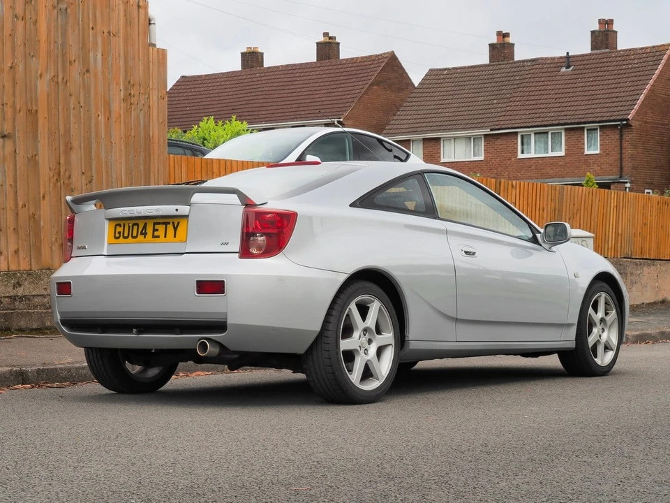 2004 Toyota Celica - Image 21 of 30