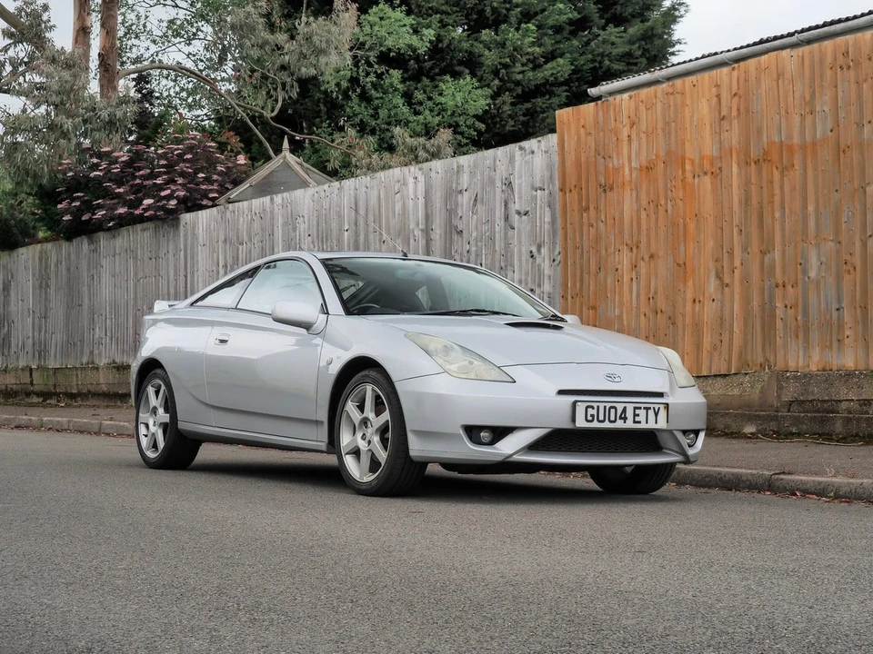 2004 Toyota Celica - Image 28 of 30
