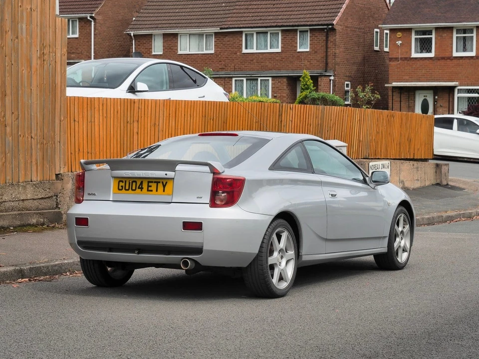 2004 Toyota Celica - Image 27 of 30